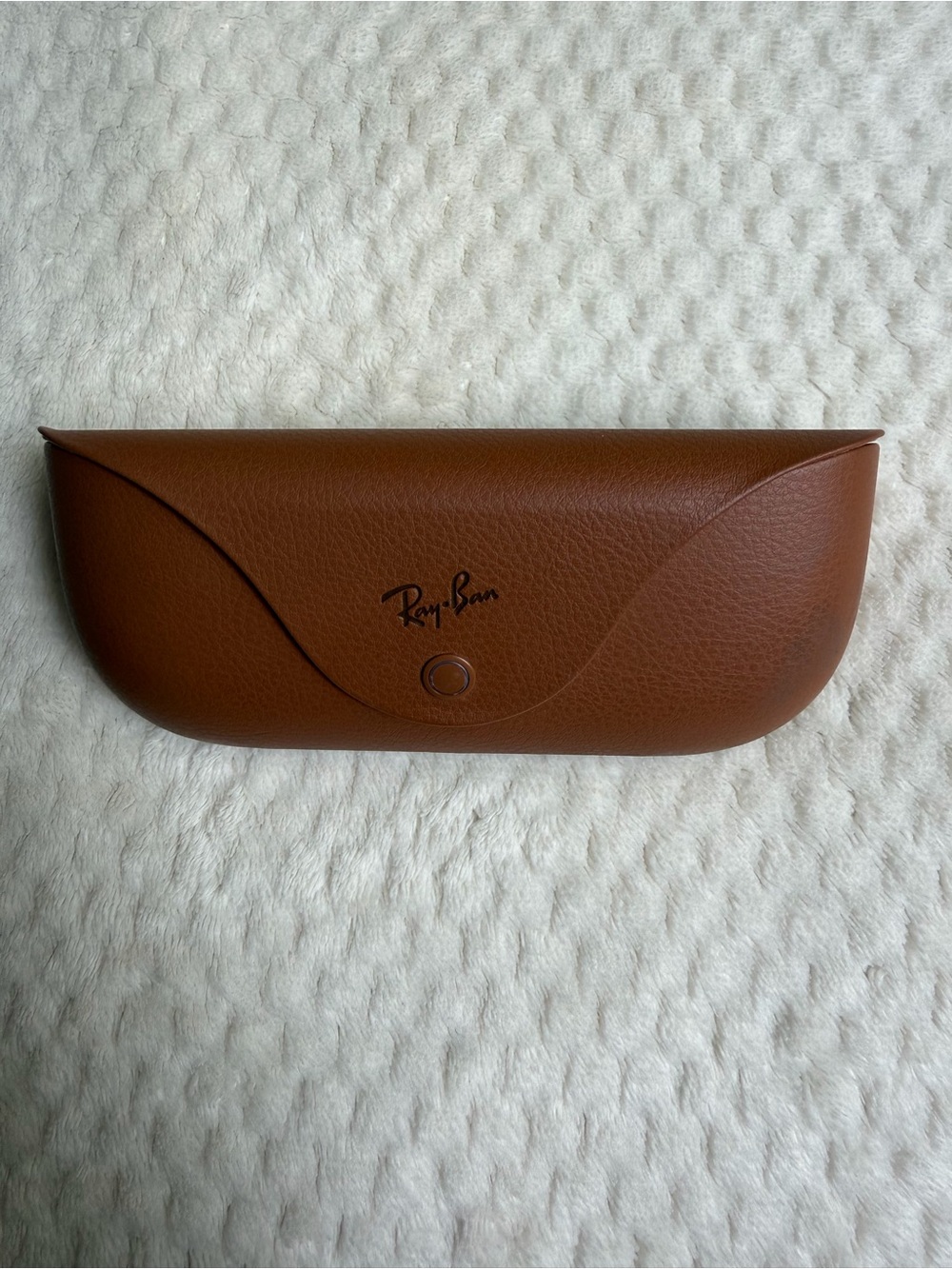 Ray-Ban Meta Brown Leather Sunglasses charging Case 1AT2414A00